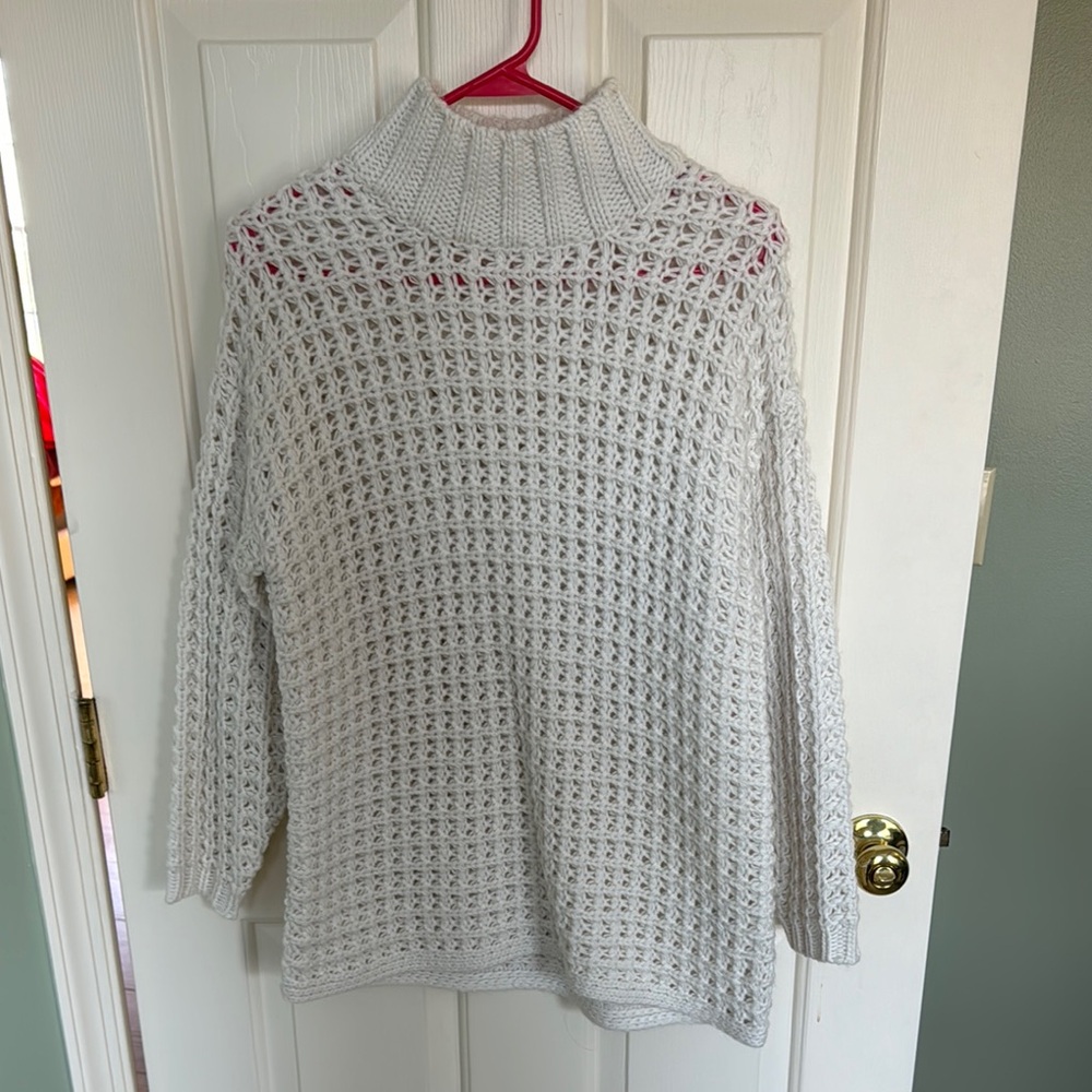 Cozy white Turtleneck Sweater
